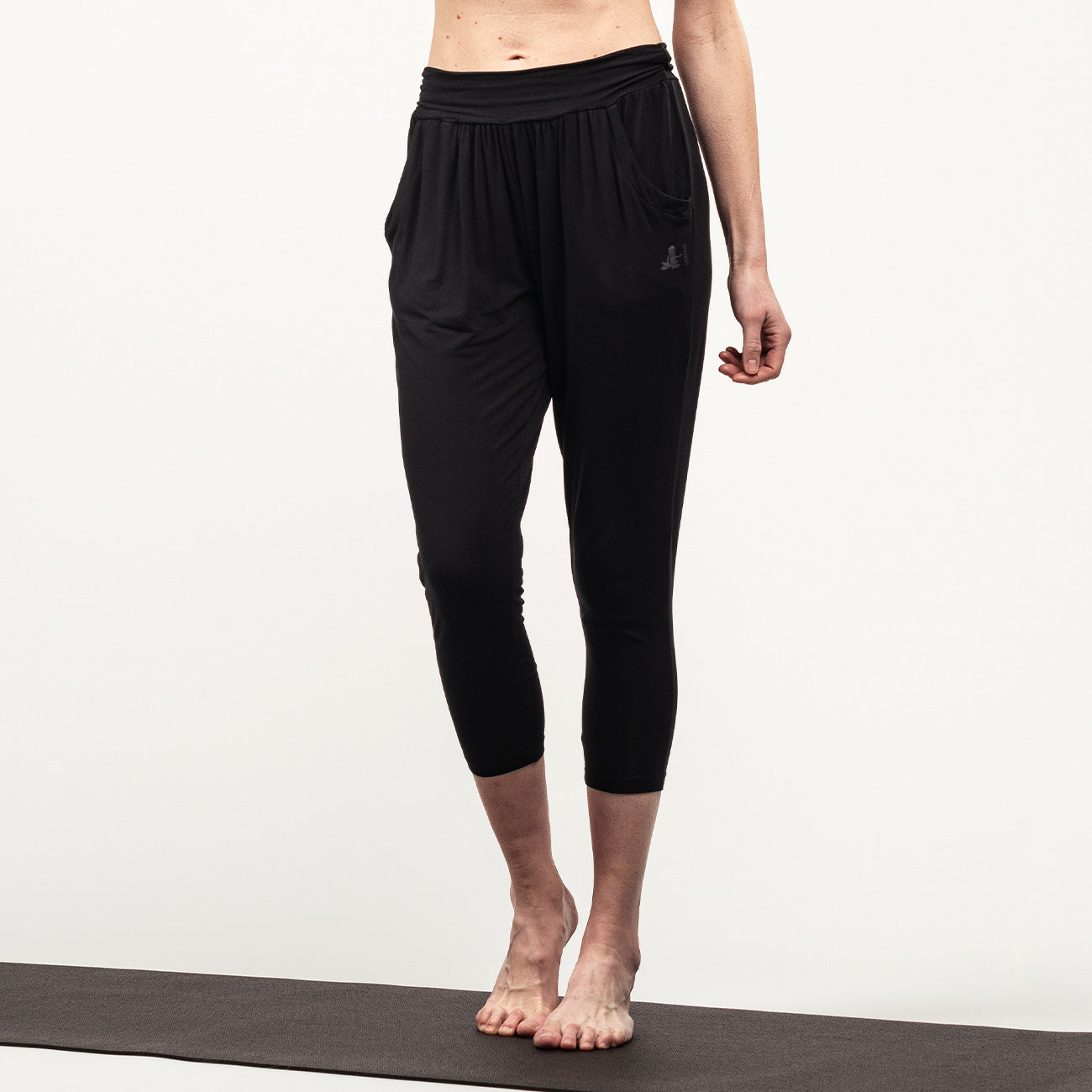 Midi Relaxed Yogahose - Black