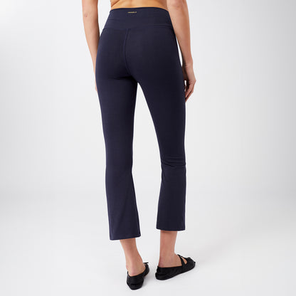 Cropped Flared Yogahose - Night Sky